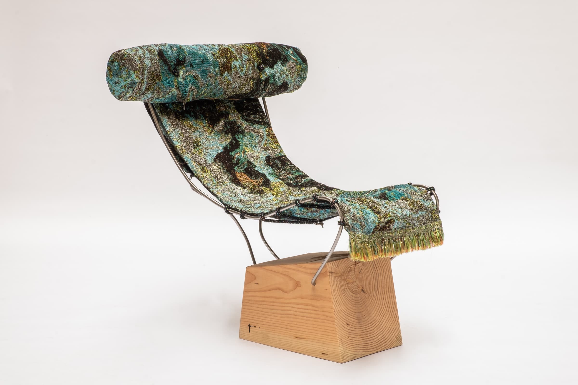 Flying Chair — side view