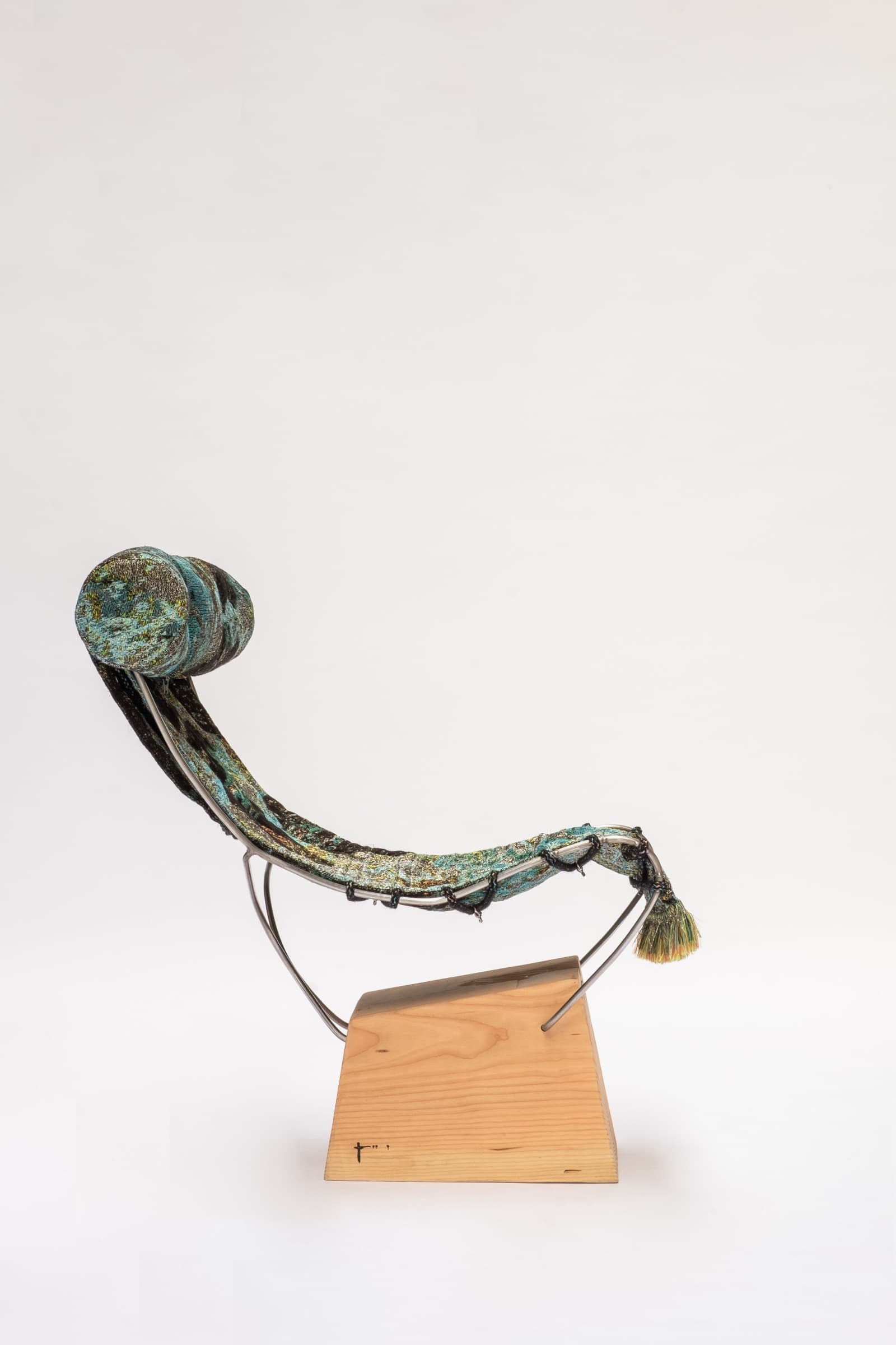 Flying Chair — detail